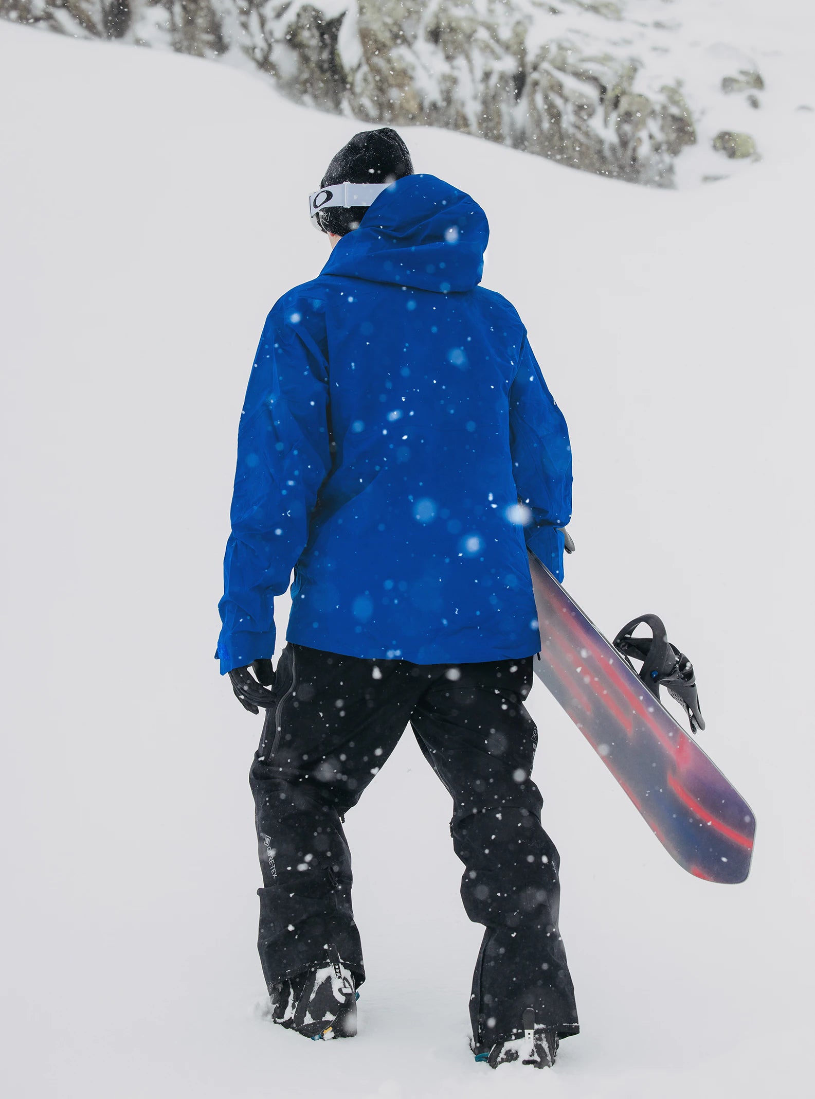 JAKE BLUE/TRUE BLACK