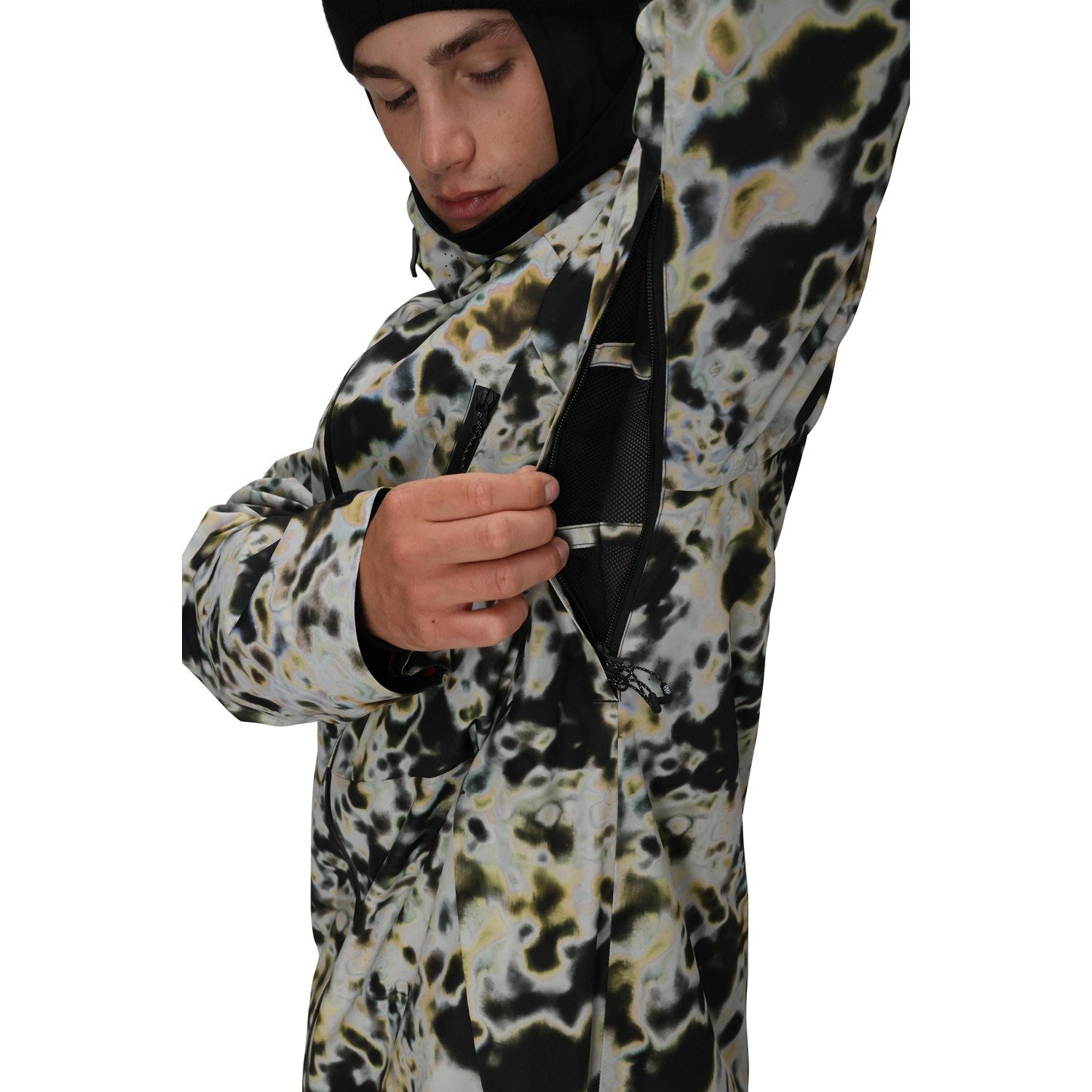 ARCTIC TUNDRA PRINT