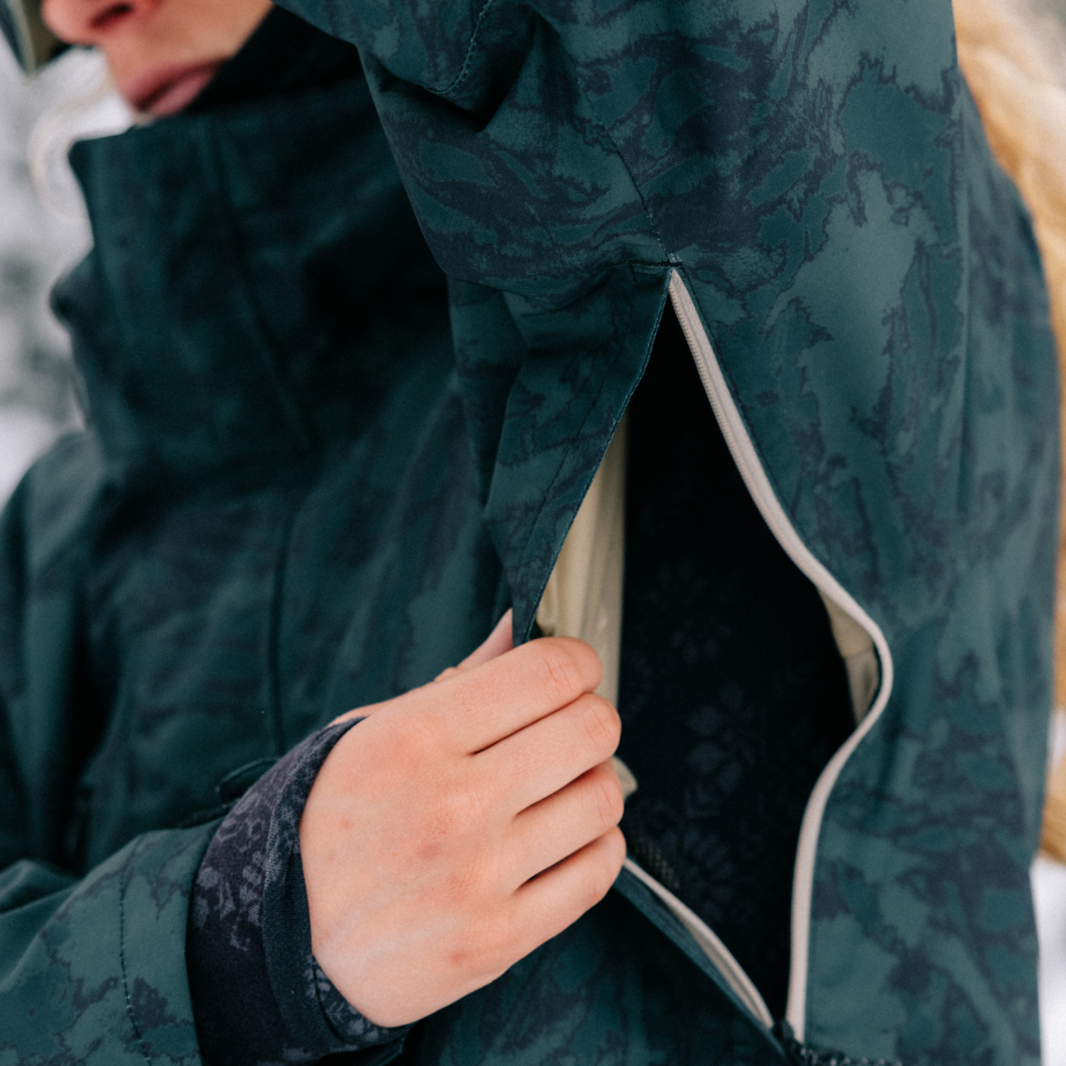 686 Gore-Tex Willow Insulated Jacket 2027 - Women's