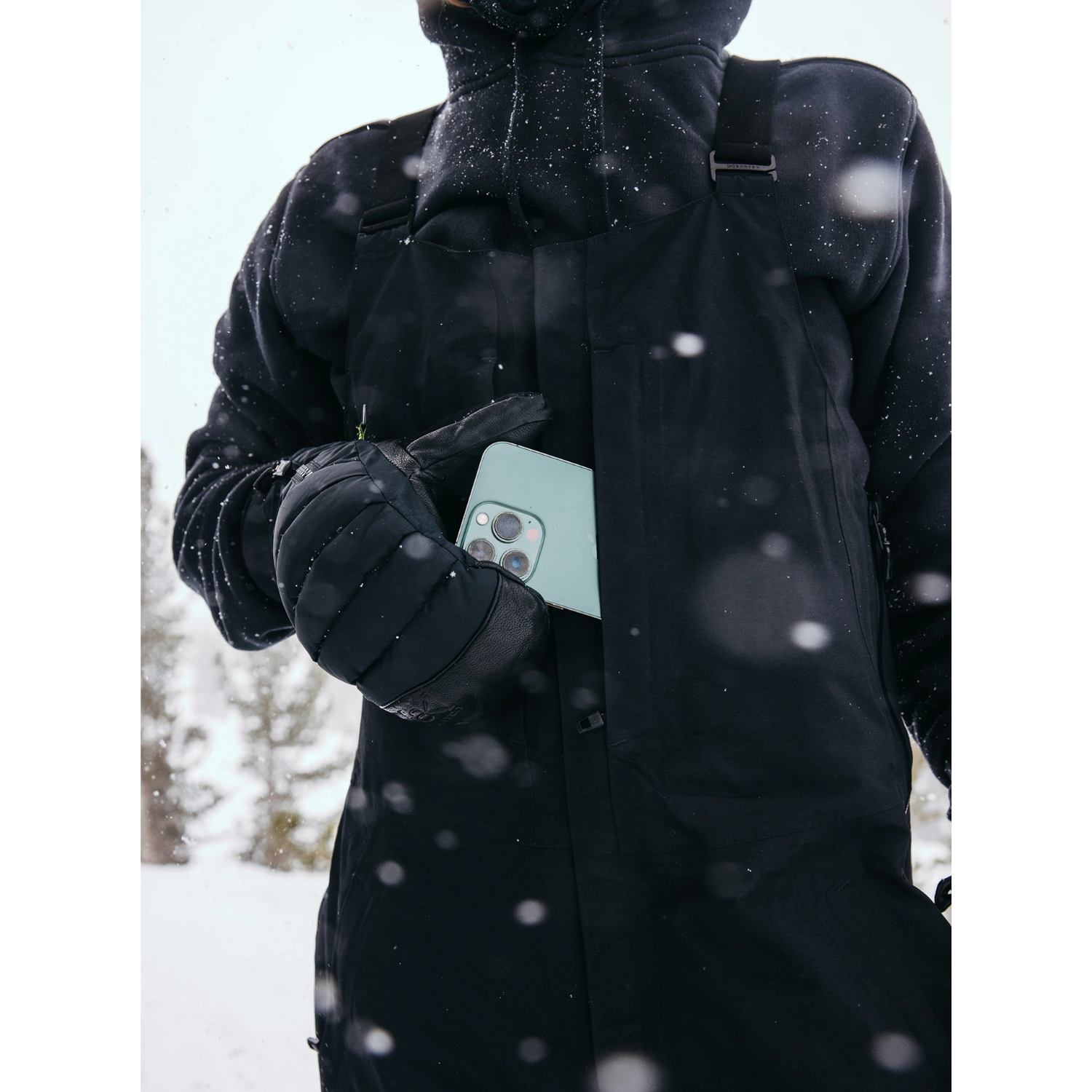TRUE BLACK