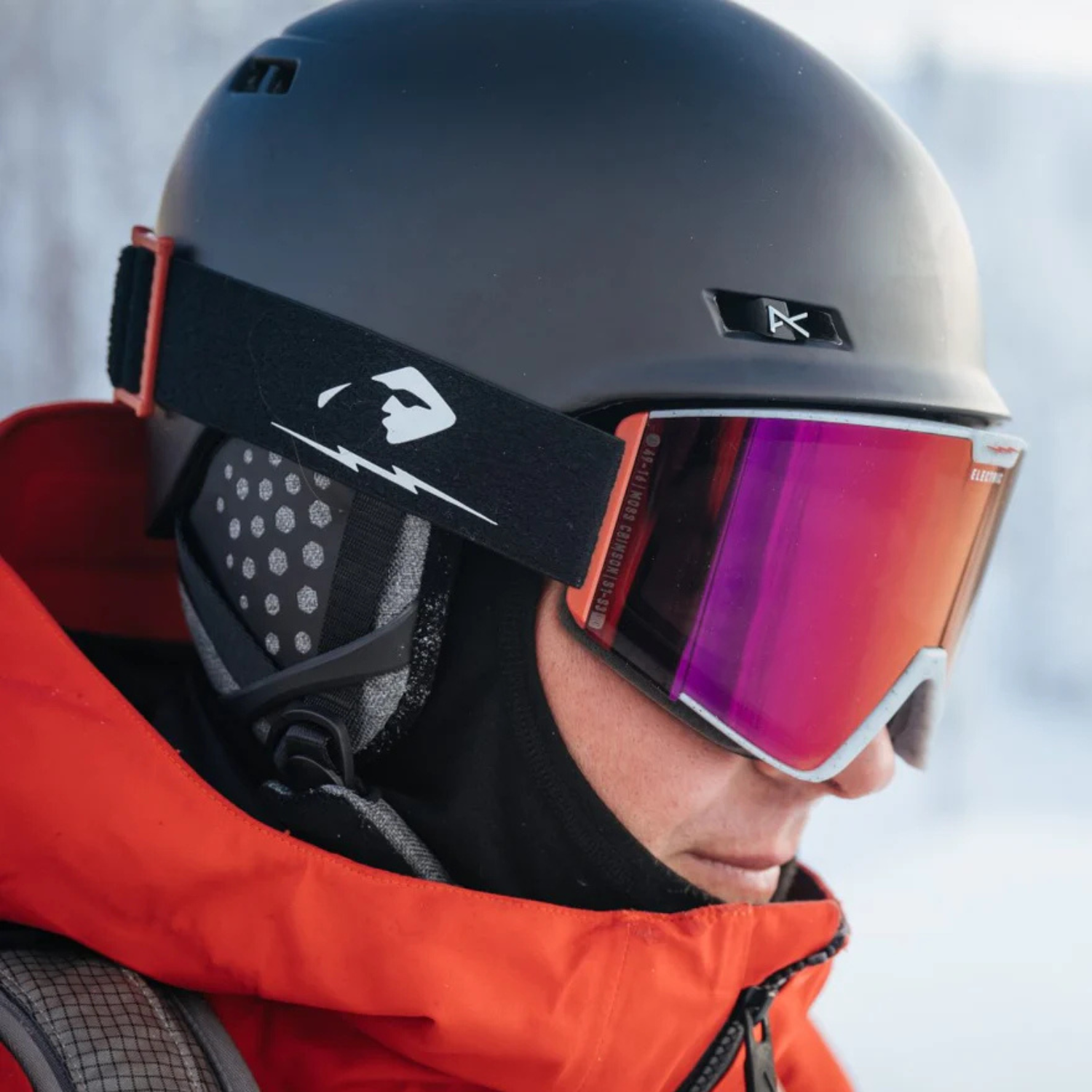 Electric Kabru Photochromic Goggle 2025