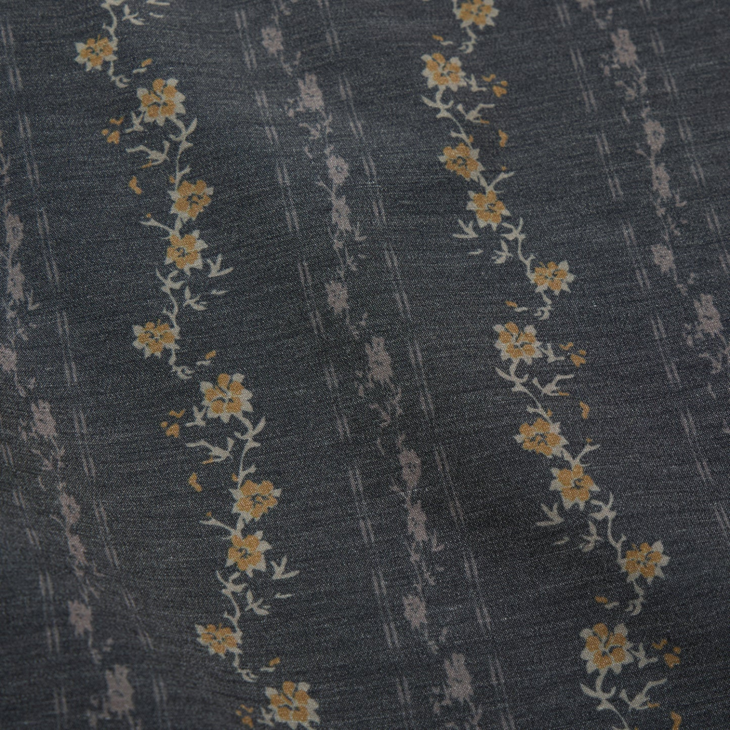 Hibiscus Ribbons: Antique Black