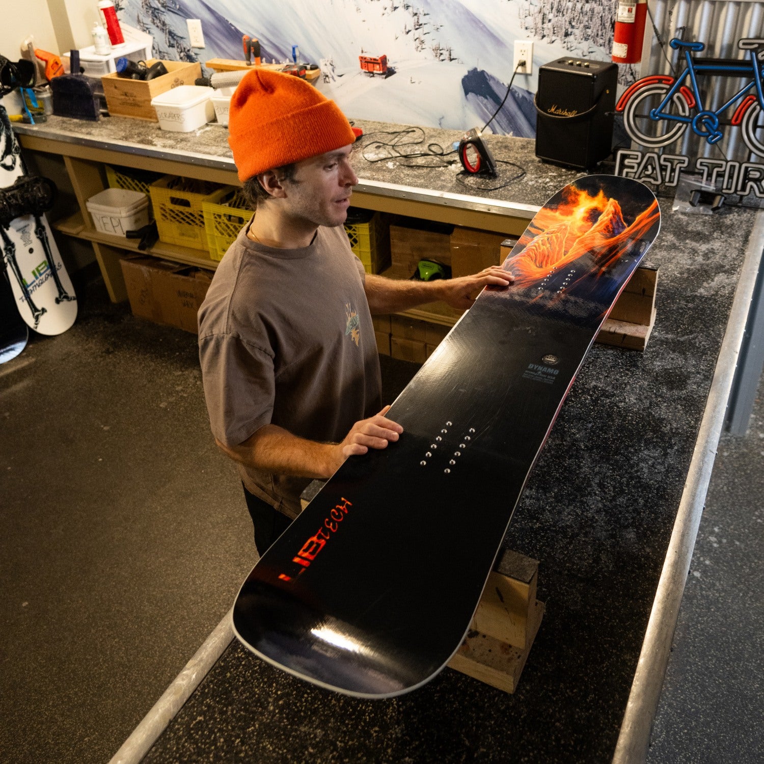 Lib Tech Dynamo Snowboard 2025 - Men's