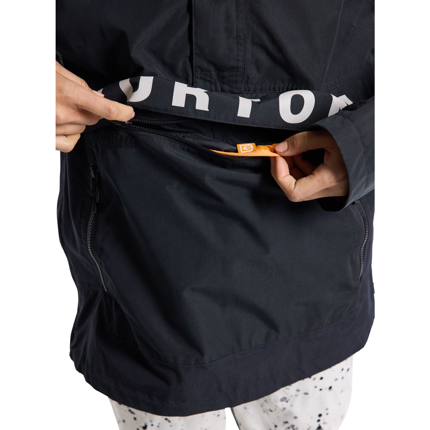 True Black/Stout White