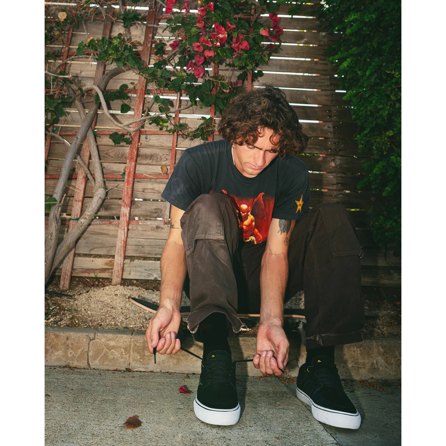 Black / White / Gold