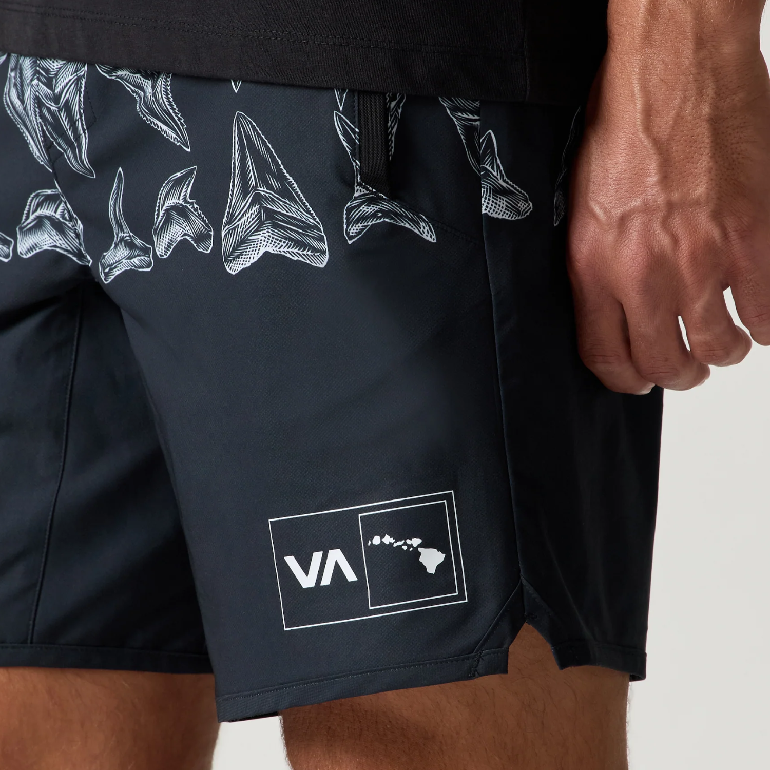 RVCA Yogger Stretch Hawaii 17" Short - Men's