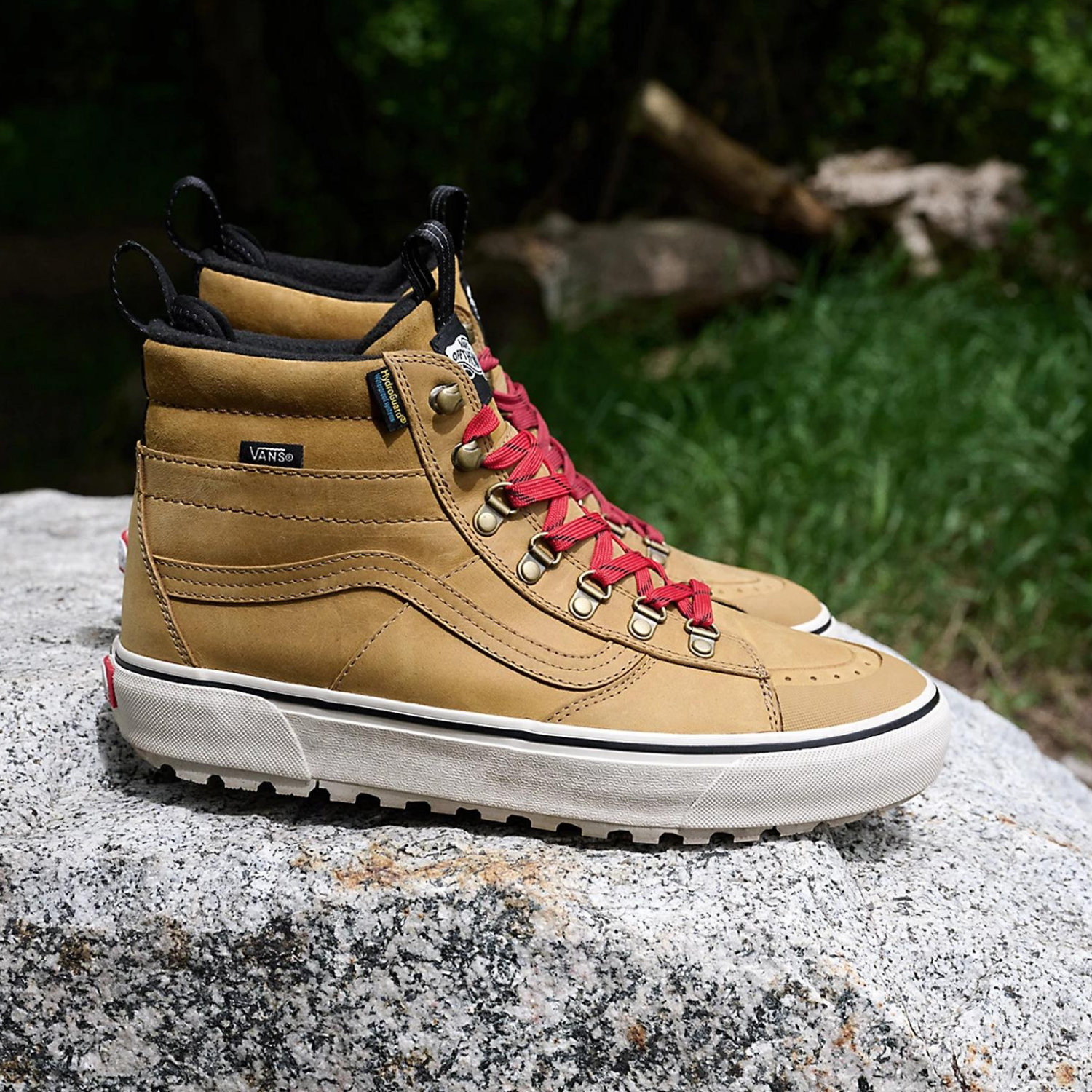 ENGINEERED GARMENTS TAN