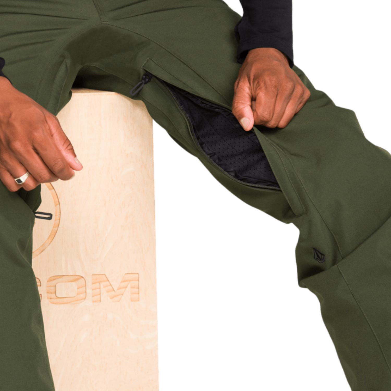 DARK GREEN