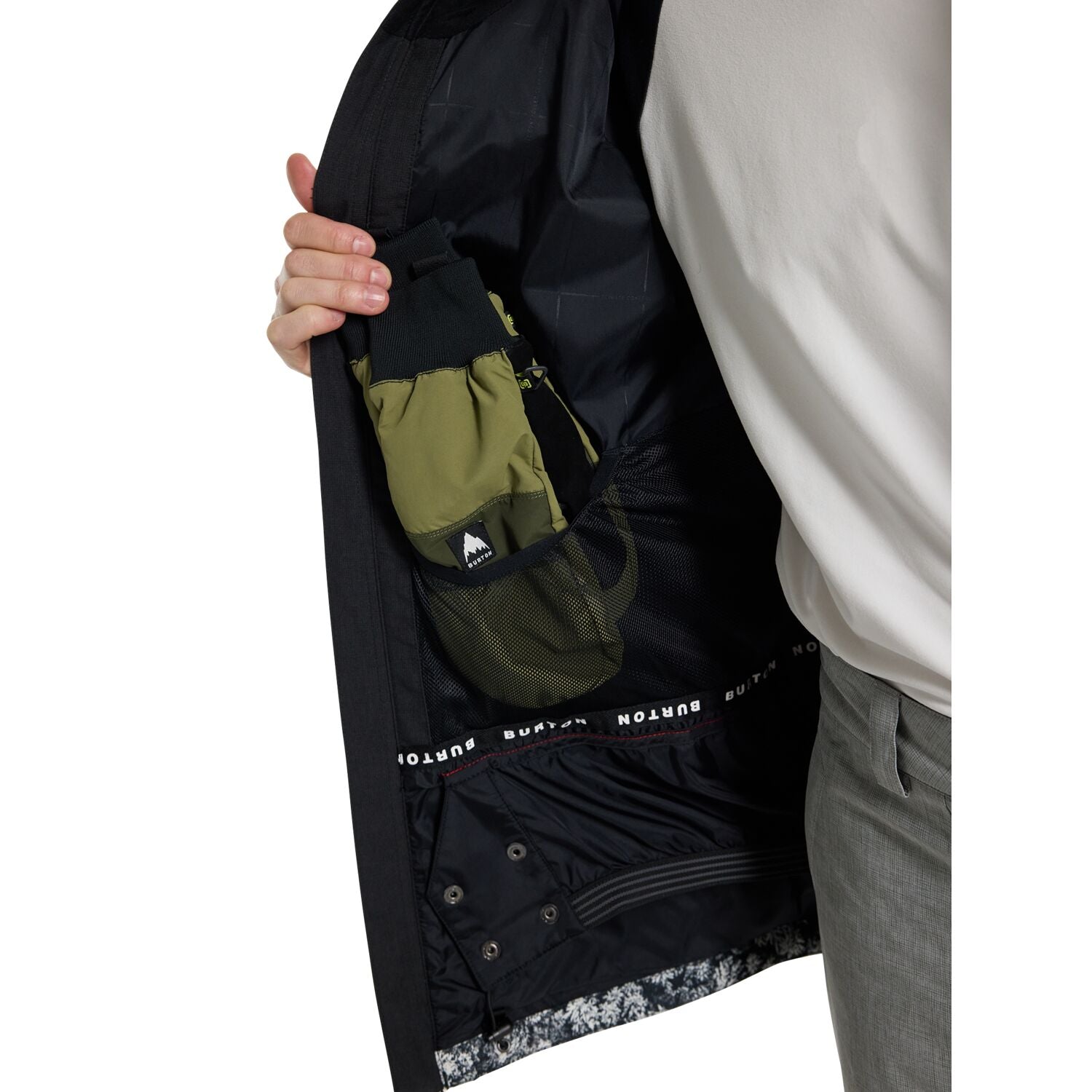 True Black/Aerial Pines