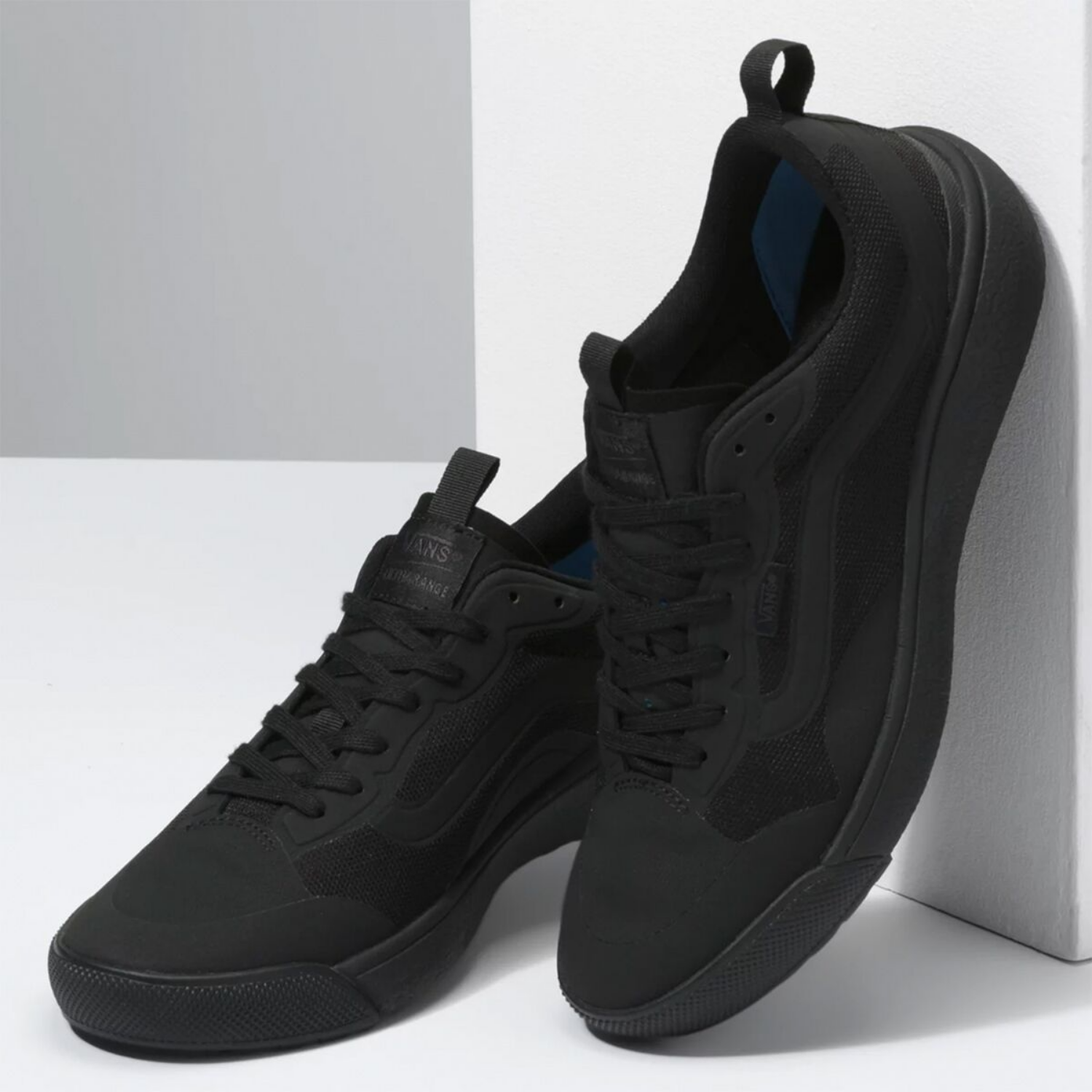 Vans ultrarange exo all black Clearance